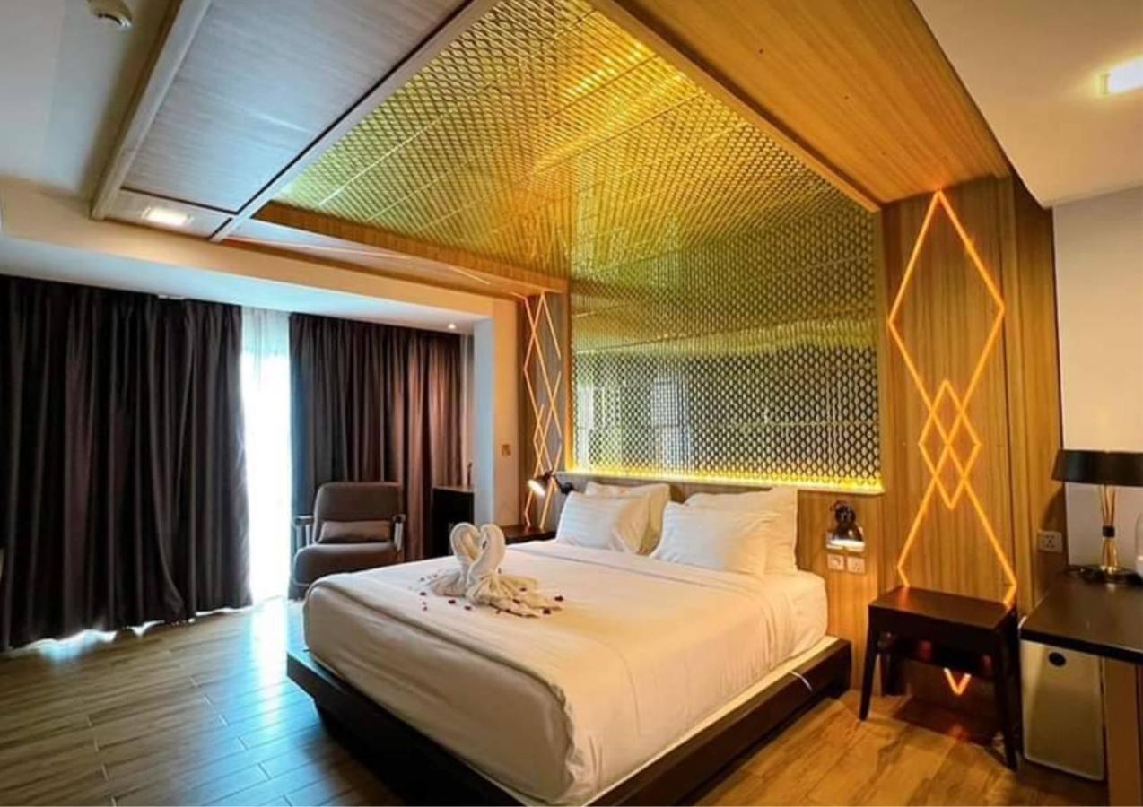 Holatel Hotel Phitsanulok Eksteriør billede
